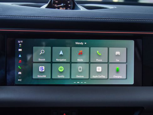 Certified 2025 Porsche Macan 4S Electric AWD/4WD image 11