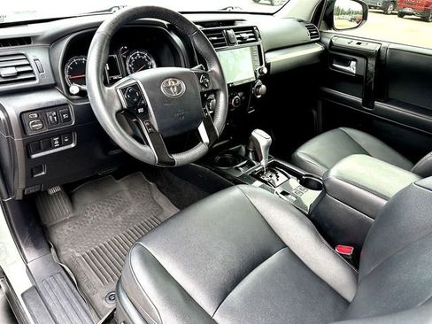 Used 2022 Toyota 4Runner TRD Off-Road Premium w/ Moonroof Package AWD/4WD image 13
