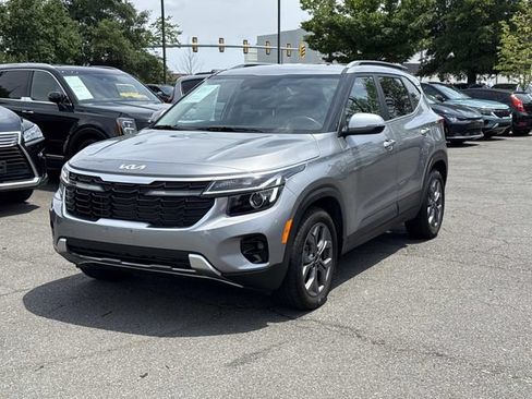 Used 2024 Kia Seltos S FWD image 5