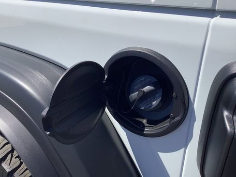 New 2025 Jeep Wrangler Rubicon w/ Xtreme 35 Tire Package image 23