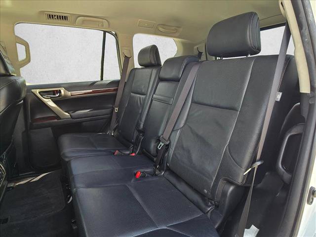 Used 2015 Lexus GX 460 w/ Premium Package AWD/4WD image 20