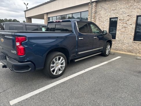 Used 2023 Chevrolet Silverado 1500 High Country w/ High Country Premium Package image 2