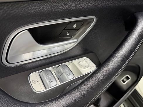 Used 2024 Mercedes-Benz GLE 350 4MATIC image 21
