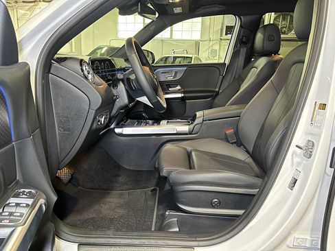 Used 2026 Mercedes-Benz GLB 250 4MATIC image 23