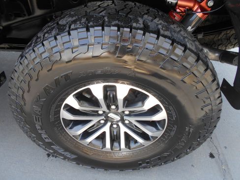 Used 2020 Ford F150 Raptor w/ Equipment Group 801A Mid AWD/4WD image 12