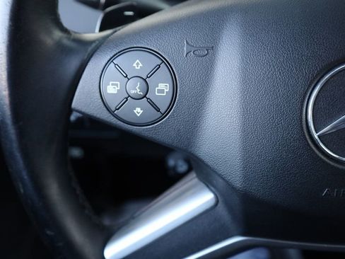 Used 2012 Mercedes-Benz GL 450 4MATIC image 31