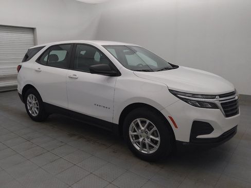Used 2022 Chevrolet Equinox LS FWD image 11