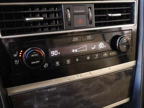 Used 2022 Nissan Armada Platinum w/ Captain's Chairs Package image 7