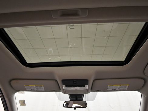 Used 2021 Nissan Altima 2.5 SV w/ SV Premium Package image 16