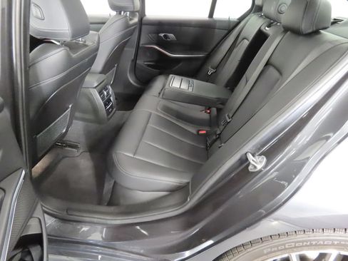 Used 2022 BMW 330i Sedan w/ Driving Assistance Package RWD image 39