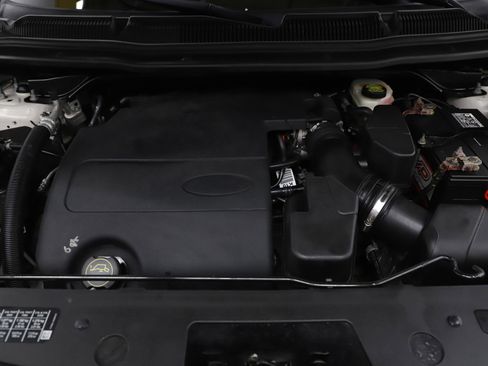 Used 2016 Ford Explorer XLT w/ Equipment Group 202A image 31