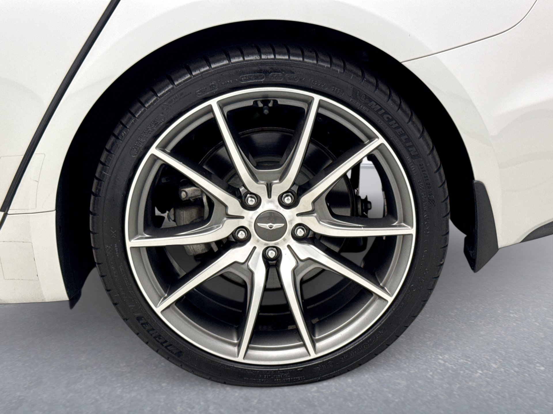Used 2019 Genesis G70 2.0T Advanced w/ Dynamic Package AWD/4WD image 28