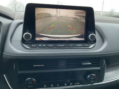 Certified 2023 Nissan Rogue SV image 16