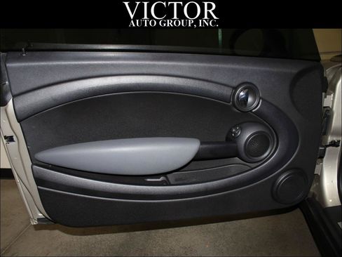Used 2009 MINI Cooper Clubman Hardtop FWD image 15