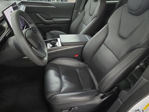 Used 2022 Tesla Model X Plaid AWD/4WD image 5