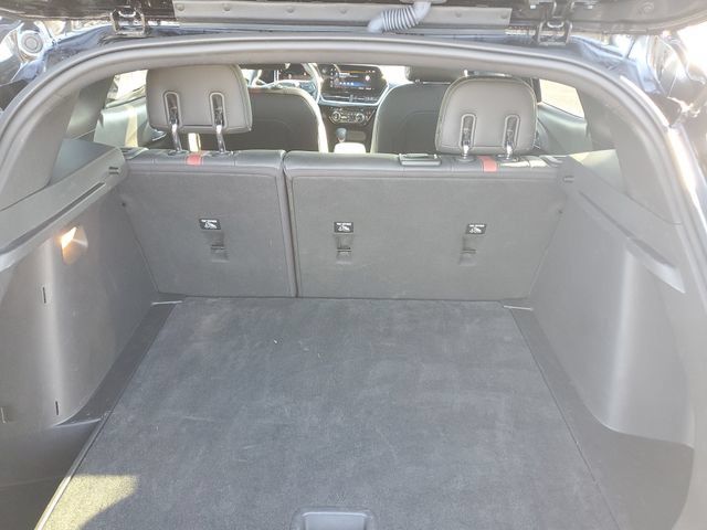 Certified 2024 Chevrolet Trax RS w/ Sunroof Package FWD image 7