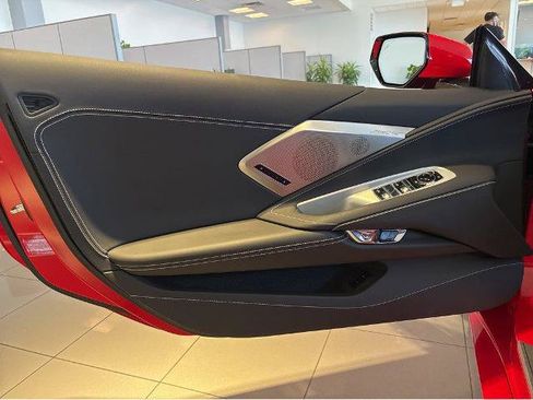 Used 2022 Chevrolet Corvette Stingray Preferred Conv w/ Z51 Performance Package RWD image 16
