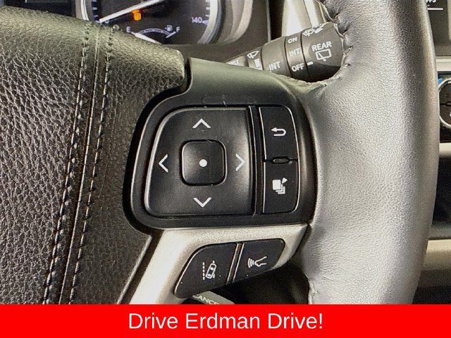 Used 2018 Toyota Highlander XLE FWD image 14