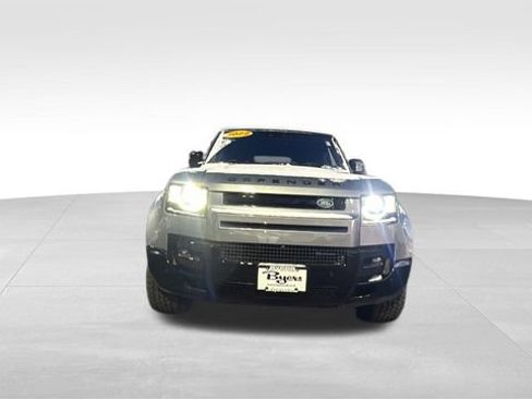 Used 2022 Land Rover Defender 110 X-Dynamic SE image 6