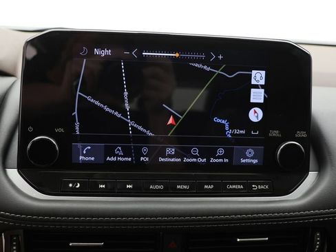 Used 2023 Nissan Rogue SL w/ SL Premium Package image 23