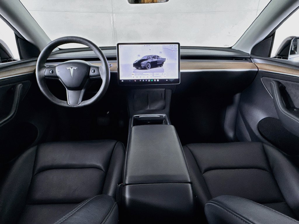 Used 2024 Tesla Model Y Long Range AWD/4WD image 37