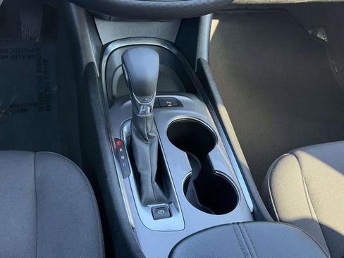 Used 2024 Chevrolet Malibu LT image 18