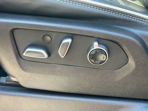 Used 2024 GMC Sierra 2500 AT4X image 27