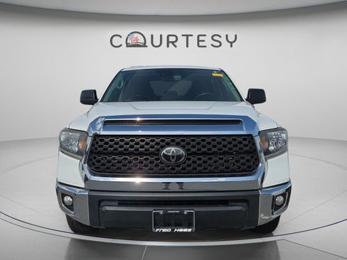 Used 2021 Toyota Tundra SR5 RWD image 2