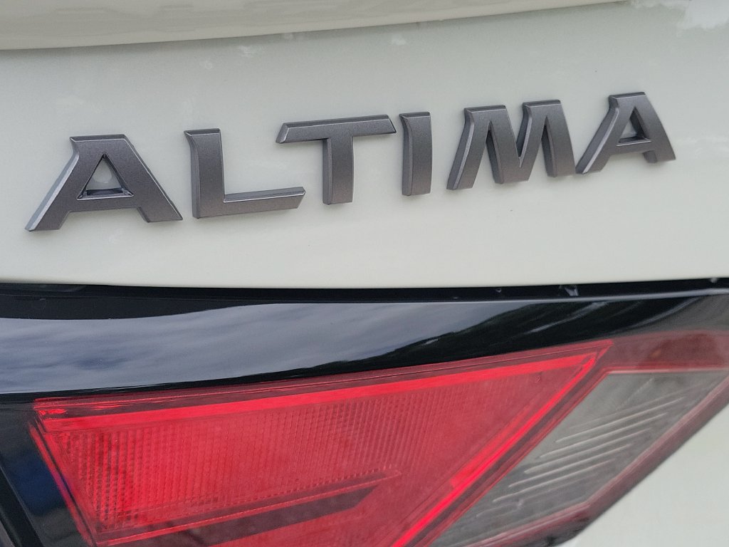 New 2026 Nissan Altima 2.5 SV FWD image 12