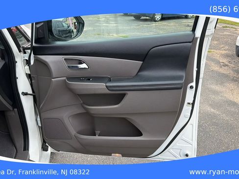Used 2016 Honda Odyssey Touring image 18
