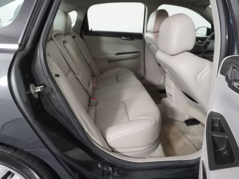 Used 2015 Chevrolet Impala LTZ FWD image 36