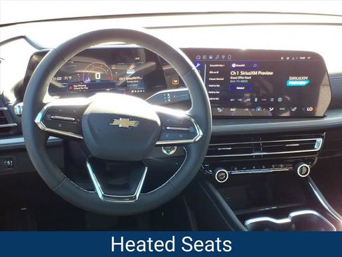 New 2026 Chevrolet Traverse LT w/ Driver Confidence Package image 2