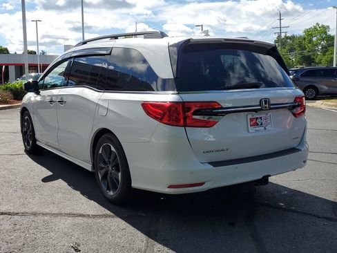 Used 2023 Honda Odyssey Elite image 3