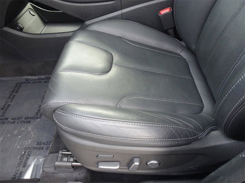 Used 2022 Hyundai Santa Fe Calligraphy image 10