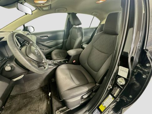 Used 2021 Toyota Corolla LE FWD image 13