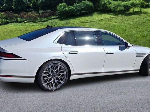 New 2026 Genesis G90 3.5T image 8