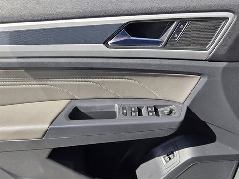 Used 2021 Volkswagen Atlas Cross Sport SEL image 29