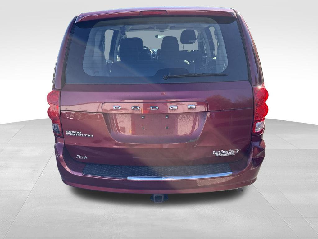 Used 2015 Dodge Grand Caravan American Value Package FWD image 5