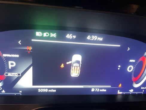 Used 2024 Nissan Pathfinder Platinum w/ Cargo Package image 12