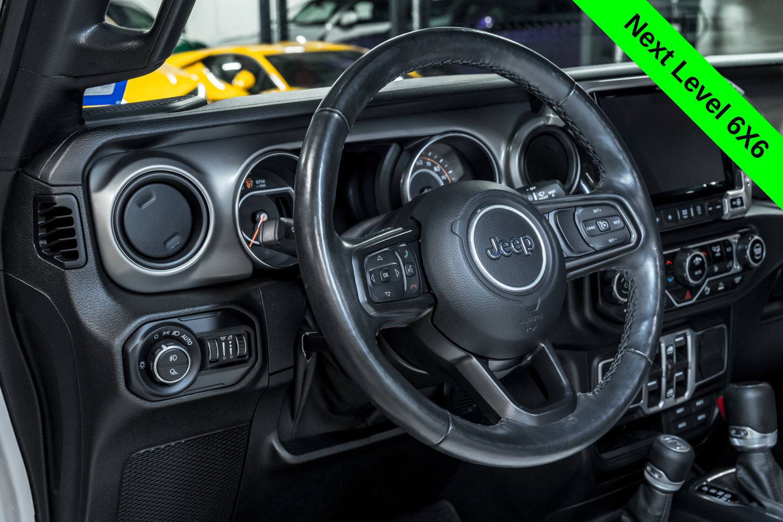 Used 2021 Jeep Gladiator Sport AWD/4WD image 12