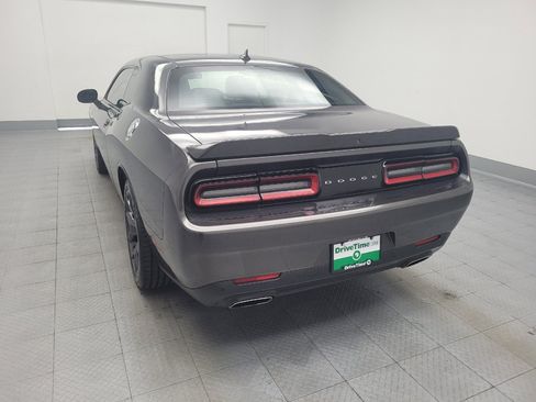 Used 2017 Dodge Challenger SXT Plus RWD image 6