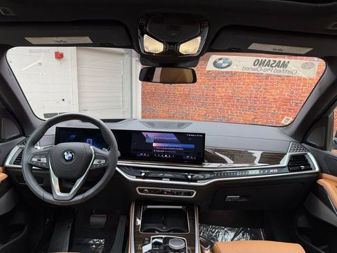 Certified 2025 BMW X5 xDrive40i w/ Climate Comfort Package image 12