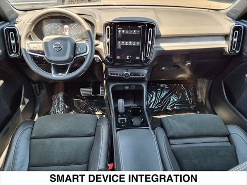 Used 2019 Volvo XC40 T5 R-Design AWD/4WD image 23