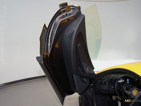 Used 2016 McLaren 570S Coupe image 14