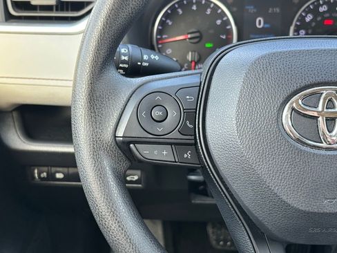 Used 2019 Toyota RAV4 XLE image 19