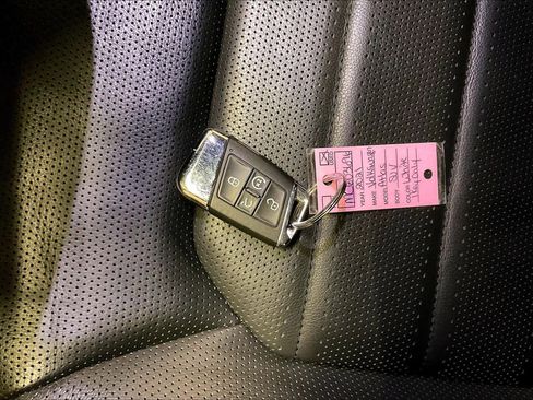 Used 2021 Volkswagen Atlas SEL Premium image 14