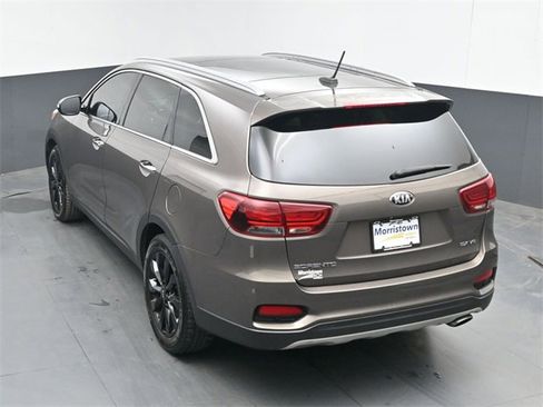 Used 2020 Kia Sorento EX image 38