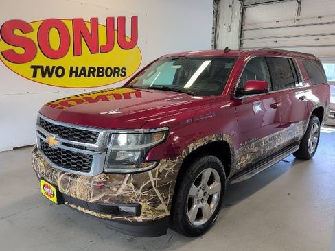 Used 2015 Chevrolet Suburban LT w/ Luxury Package AWD/4WD image 1