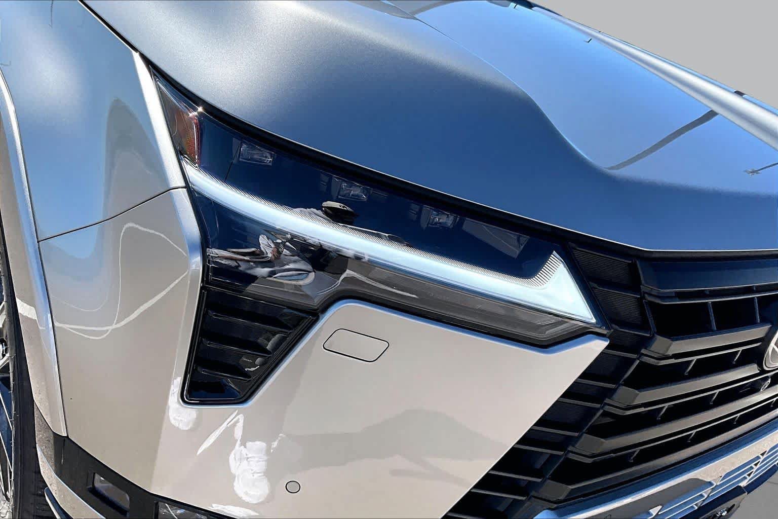 Certified 2026 Lexus GX 550 w/ Cold Area Package AWD/4WD image 27