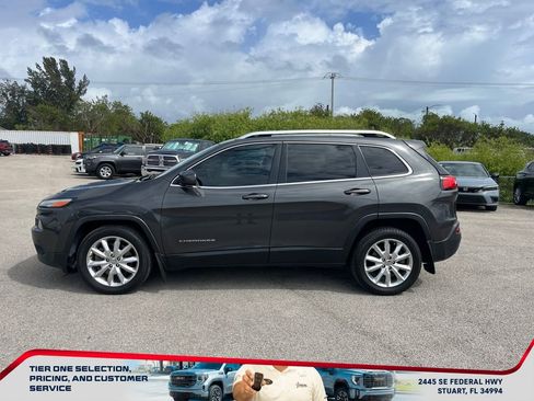 Used 2016 Jeep Cherokee Limited w/ Luxury Group image 4
